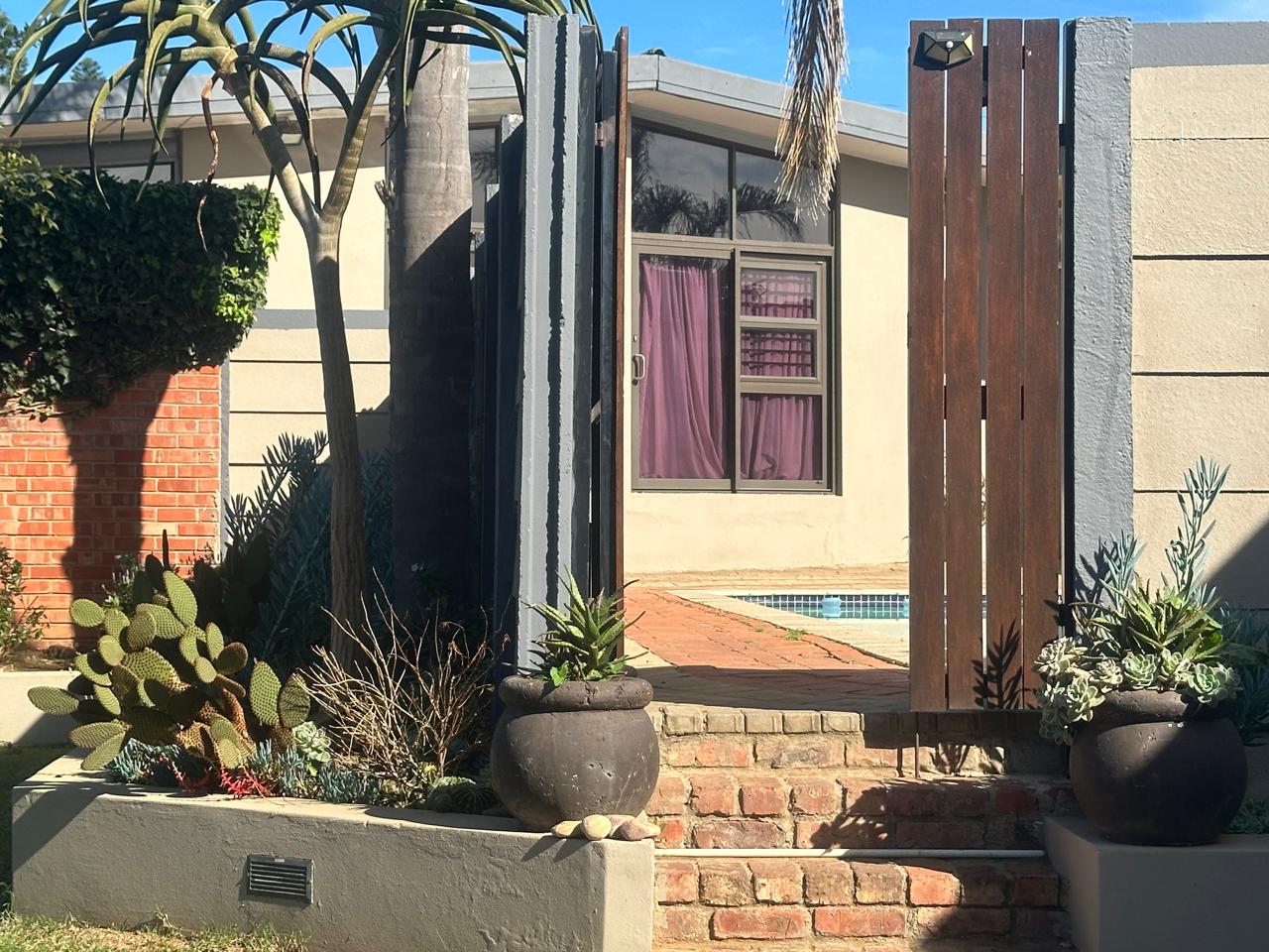 4 Bedroom Property for Sale in Bothasrus Eastern Cape